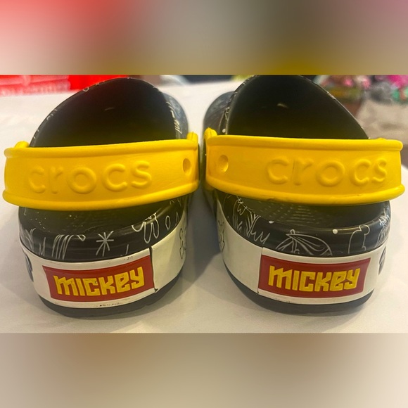 Crocs Mickey Mouse Child 8 Disney black red yellow - Picture 3 of 10